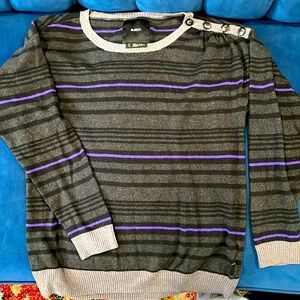 Burton womens sweater